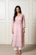 Load image into Gallery viewer, Women&#39;s Sukoon Kurta
